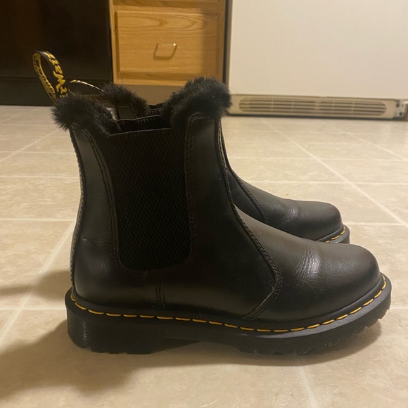 Dr. Martens faux-fur lined boots - Picture 6 of 6